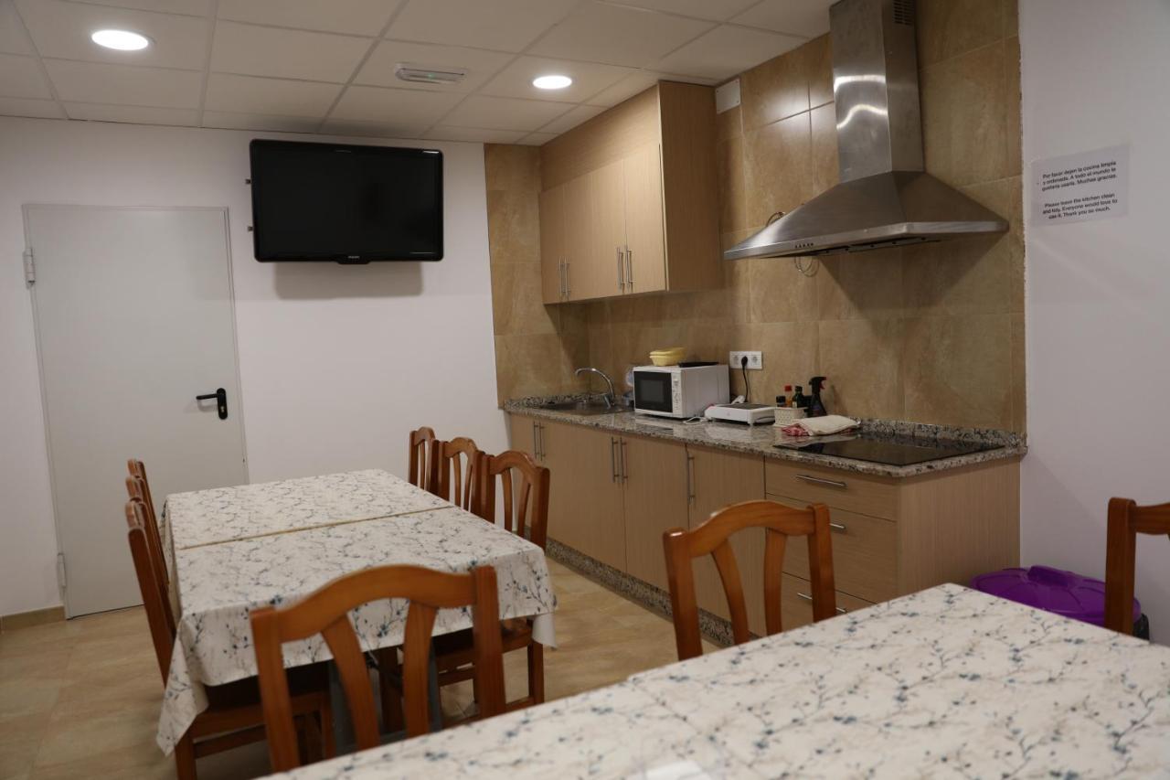 Albergue El Caminante Hostel Portomarin Luaran gambar