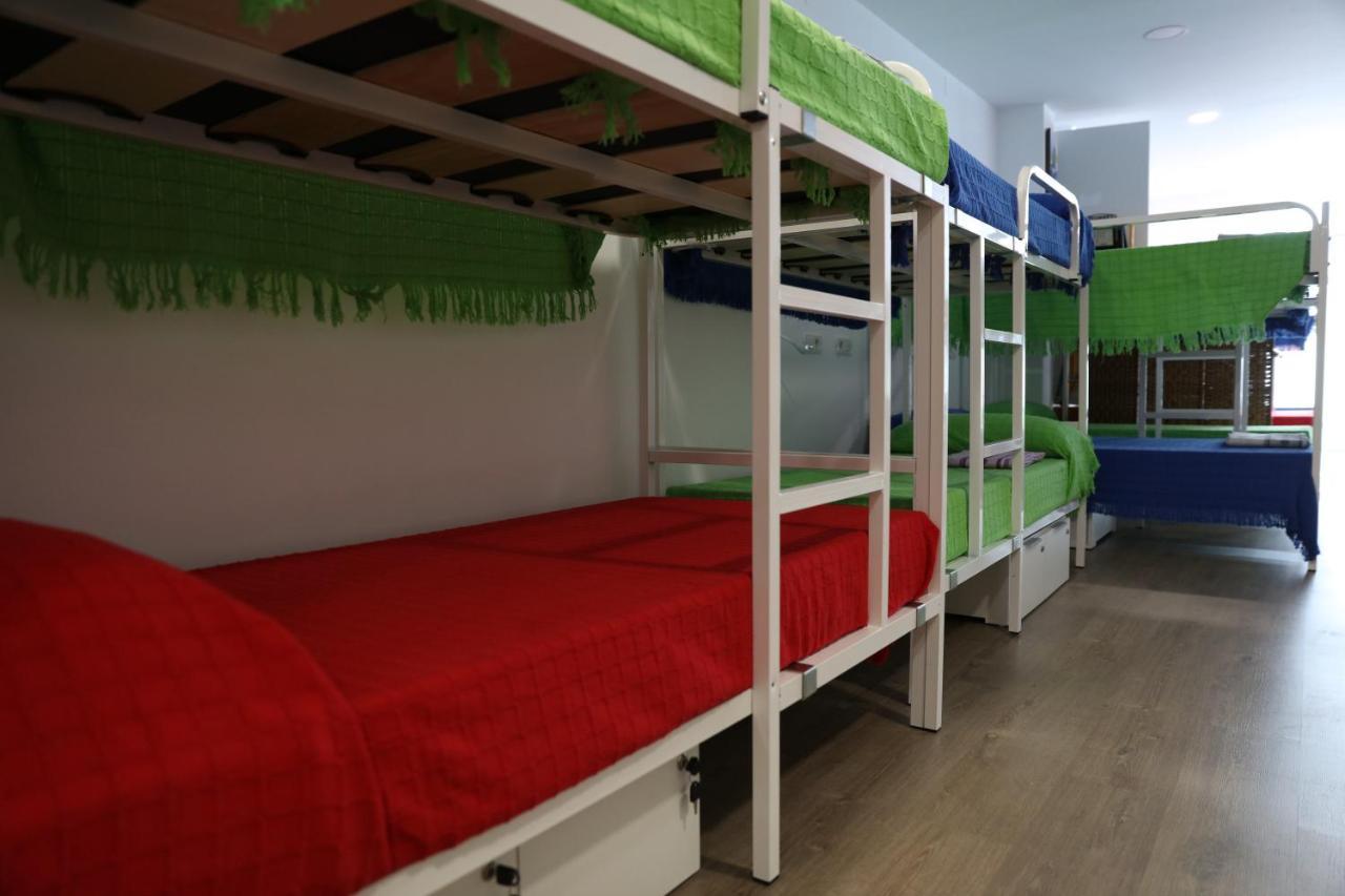 Albergue El Caminante Hostel Portomarin Luaran gambar